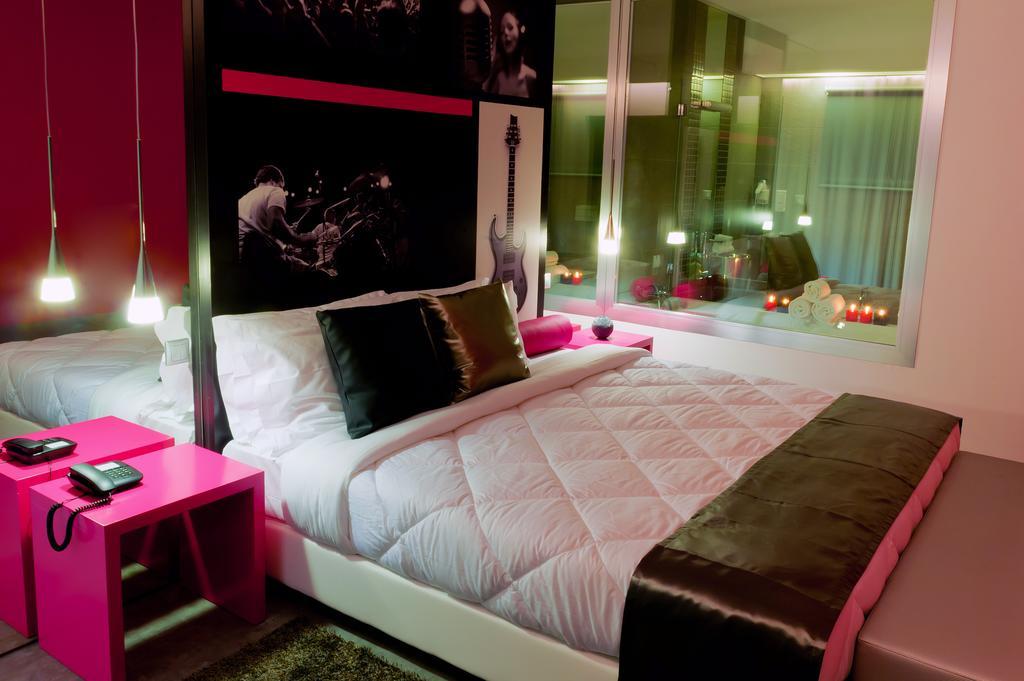 Vinyl M Hotel - Adults Only Mealhada Phòng bức ảnh